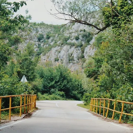 بيت للعطل Fjaka - Kuca Za Odmor - Np Krka *