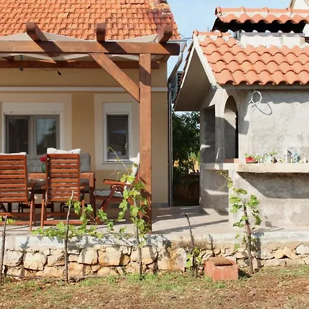 Fjaka - Kuca Za Odmor - Np Krka