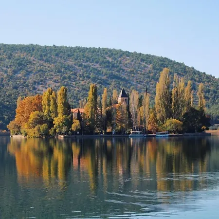 Vikendica Fjaka - Kuca Za Odmor - Np Krka Drnis